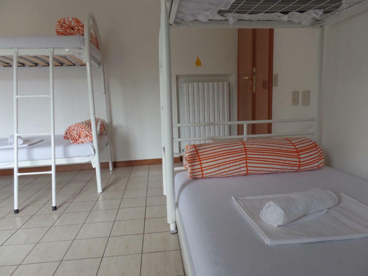 Hostel Easy Pisa Luaran gambar