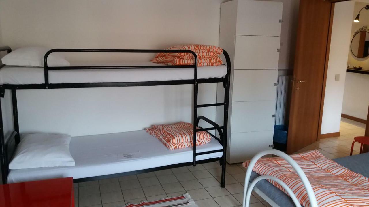 Hostel Easy Pisa Luaran gambar