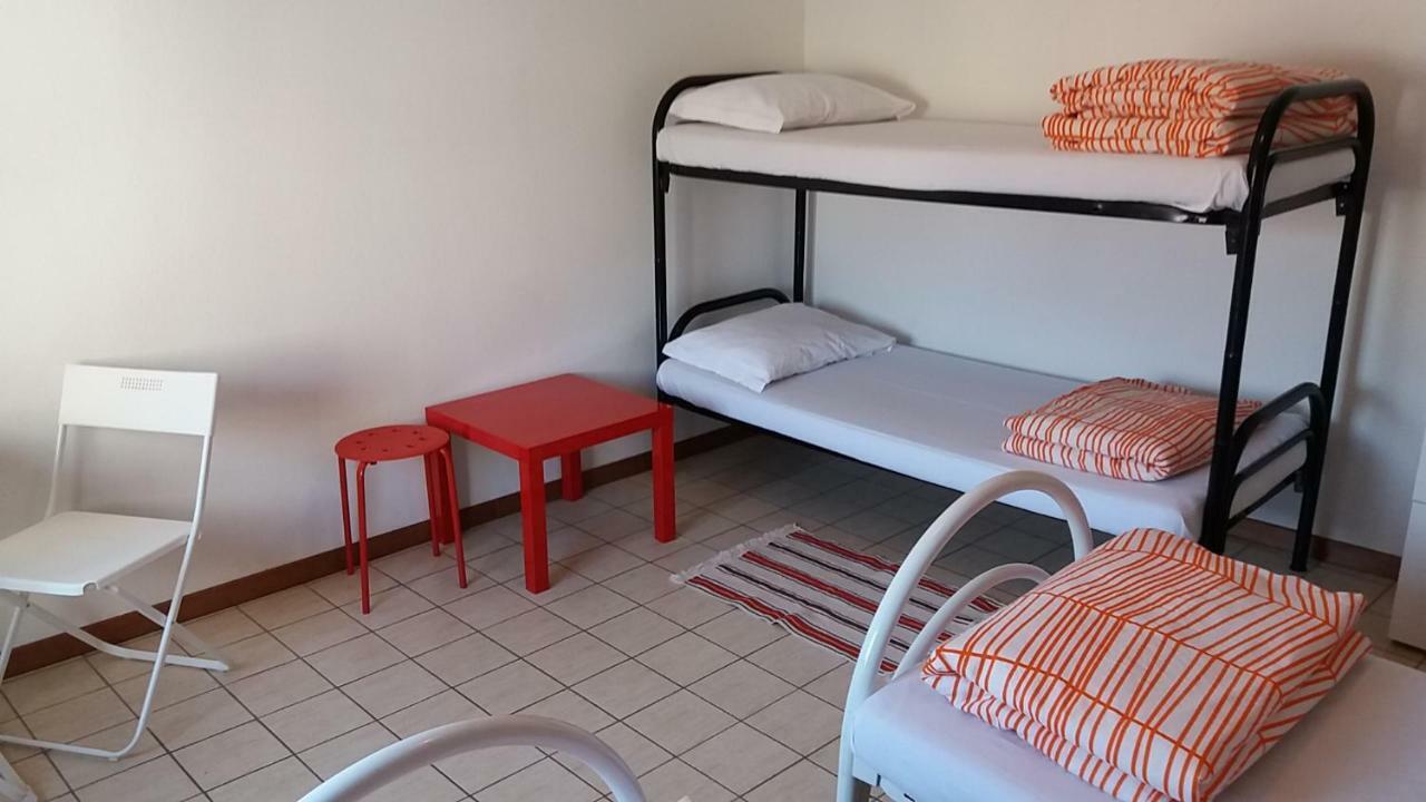Hostel Easy Pisa Luaran gambar
