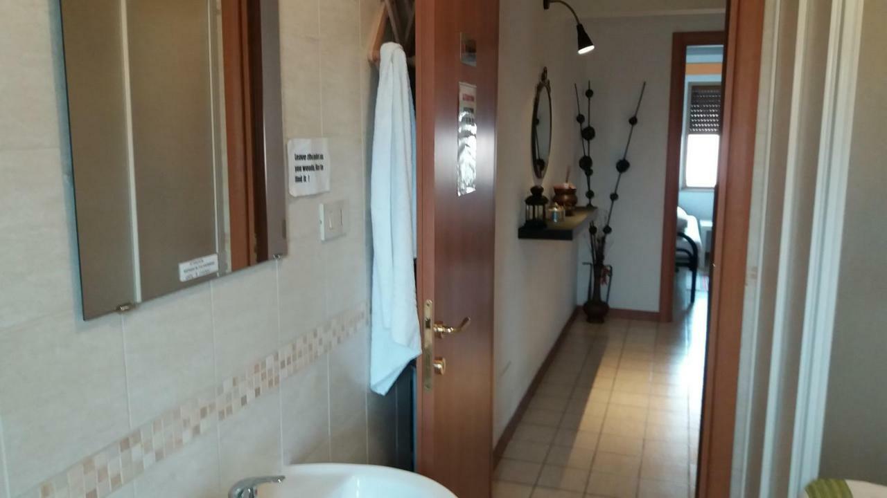 Hostel Easy Pisa Luaran gambar